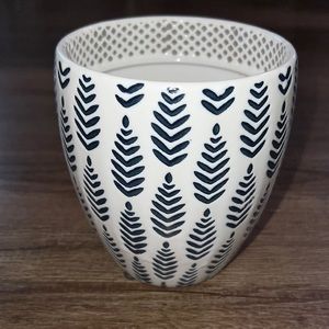 Allen & Roth Blue & White Ceramic Pot